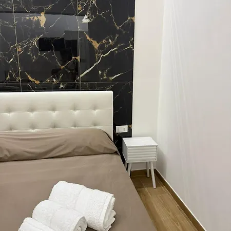 Largo Sicilia 3* 아볼라