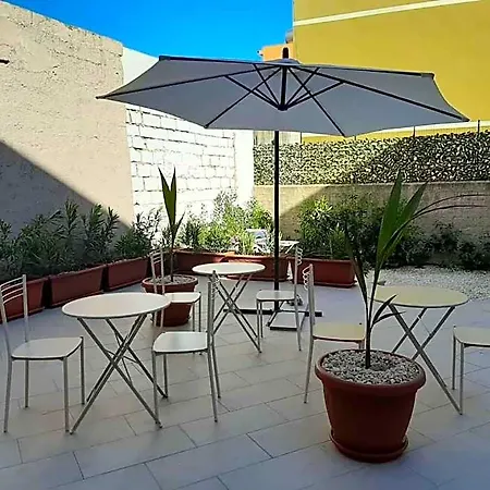 Largo Sicilia فندق مبيت وإفطار أفولا